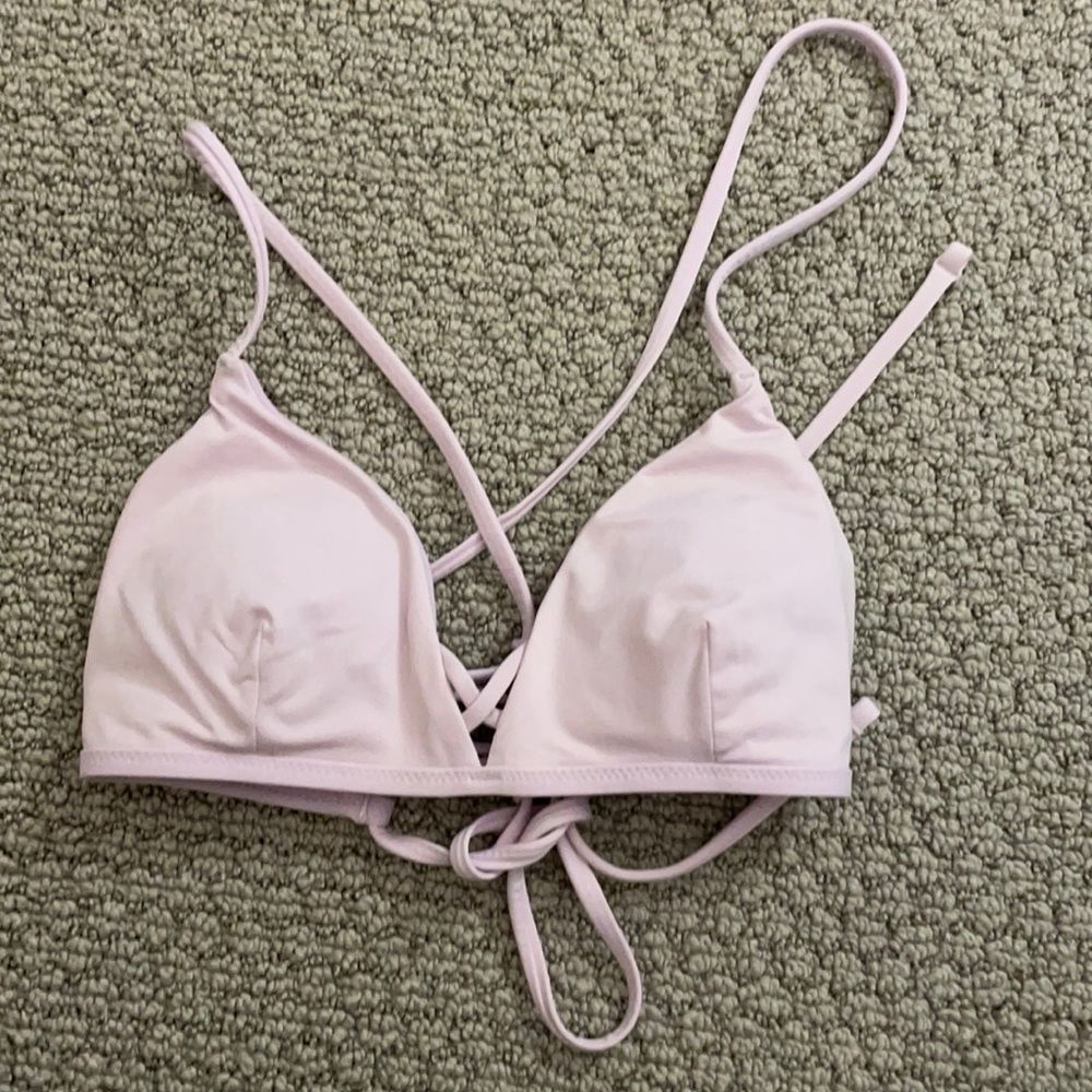 Athleta swim suit top- cross tie in the back